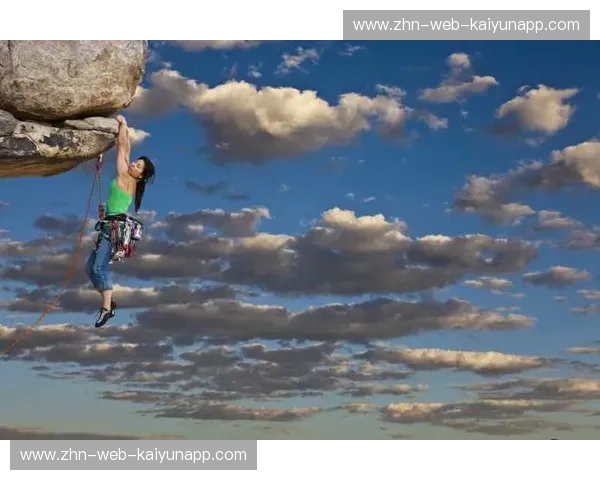转会攀岩：在悬崖边转身，拥抱人生的新高度